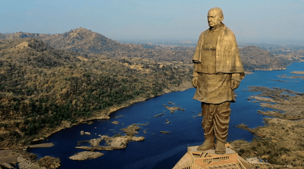 The Statue of Unity: a powerful symbol of unity and brotherhood, representing strength and harmony.